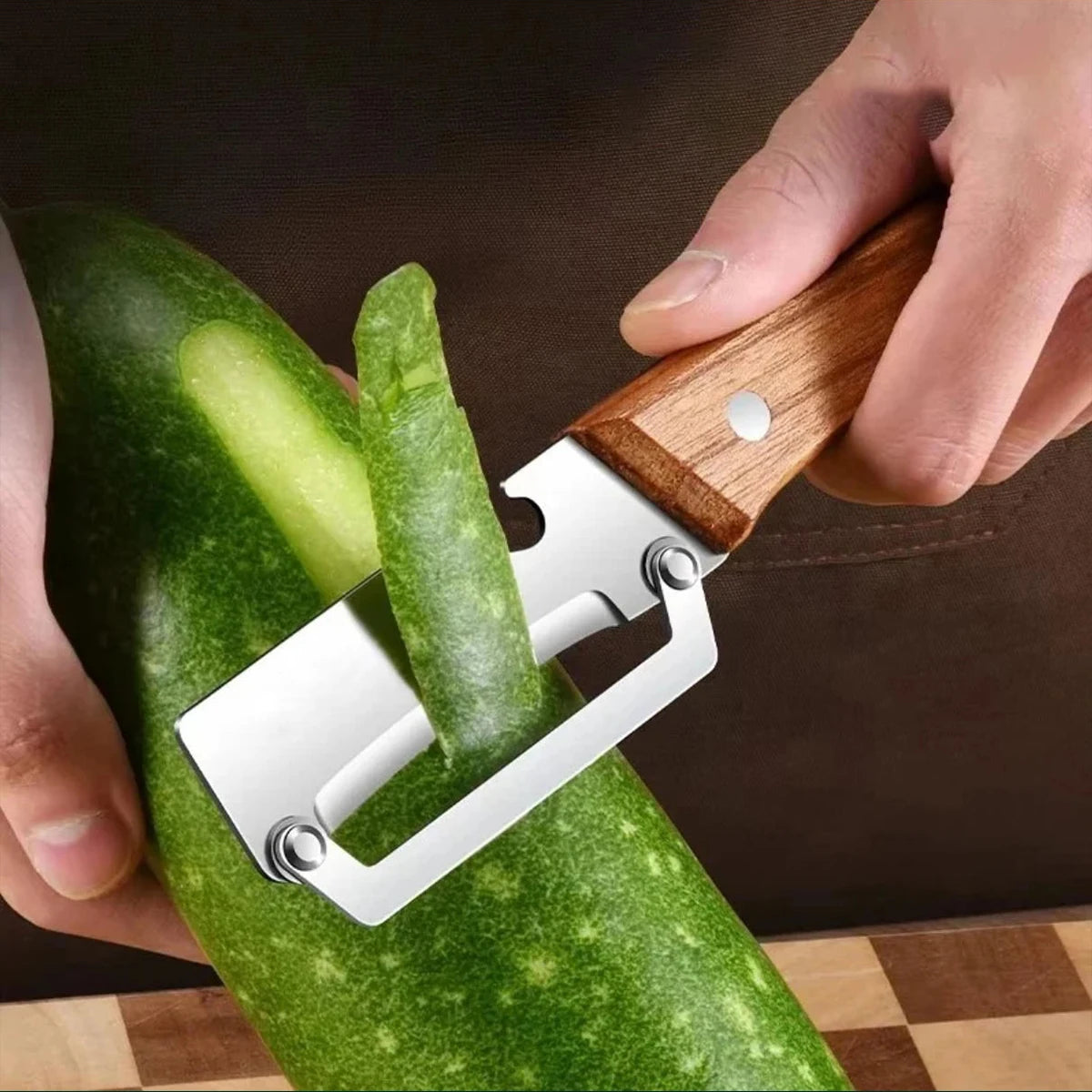 Stainless Steel Vegetable Peeler — Wooden Handle, Sharp Curved Blade